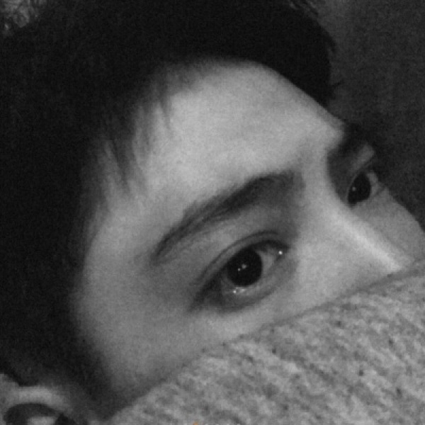 �ſ�ڰ���ɫ��������ק������ͷ��