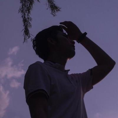 ��Ϸ����ר���ĸ��԰�������ͷ��