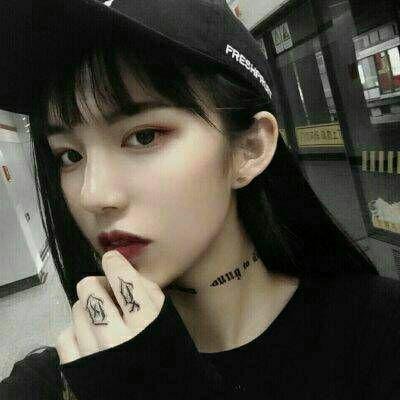 ��������Ů��ͷ��