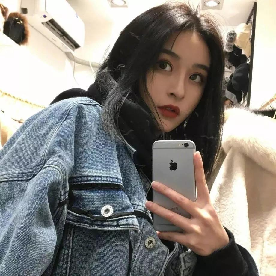 �������Ů������������������������