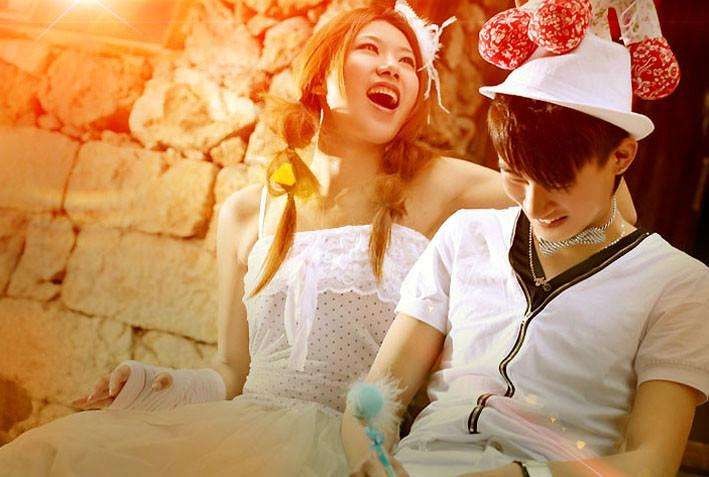 个性另类情侣网名,这对情侣很特别哦