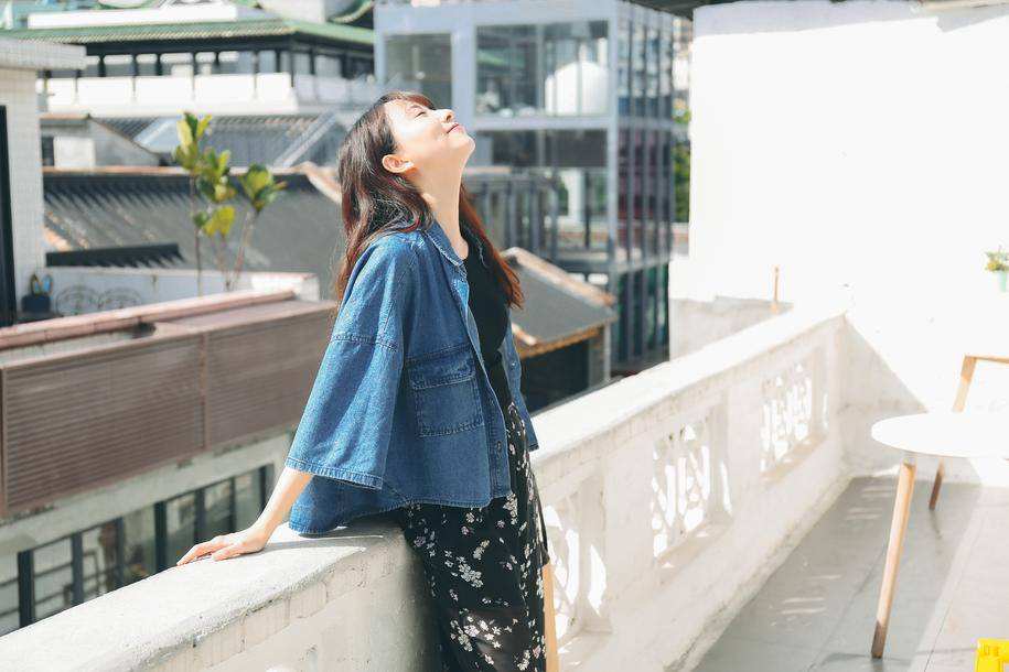 女生简约,气质飘逸的四个字网名