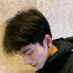 ��Ĭ��Ц�����������ֱ���ֵ��Ȧ��