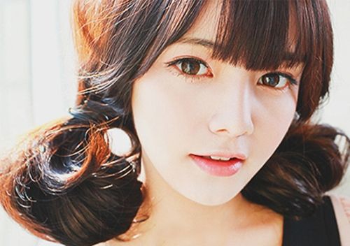 ����Ů����Ӣ�Ļ��������Ѱ�Ұ���Looking