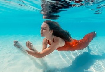 �����˸�������ƣ���δ�ꡢ���Ѿ�