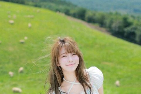 ���ں������ʵ�Ů��������΢������