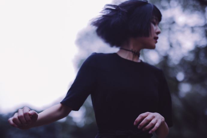 ���ᳬק��Ů�������������������������Ѱ�