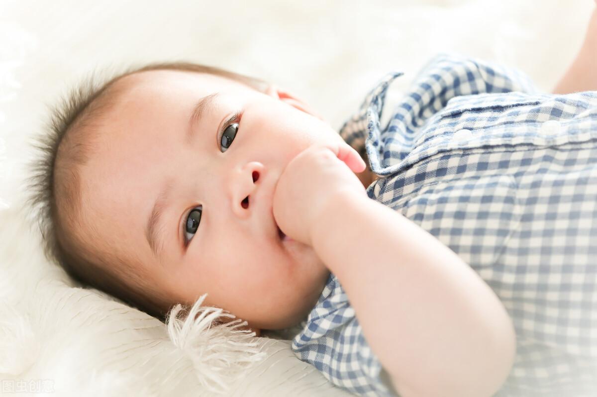 ����Ů��С�������������հ�������-�ɰ���