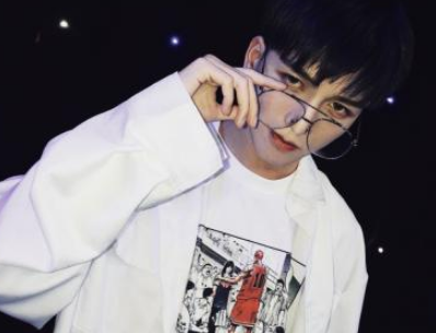 ������������  ����������