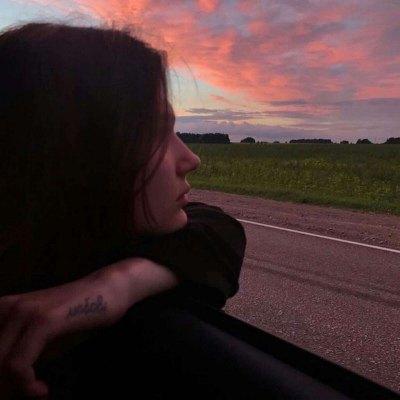 �˸�Ů����ʹ�ѹ�����������һ���־�-�ɰ���