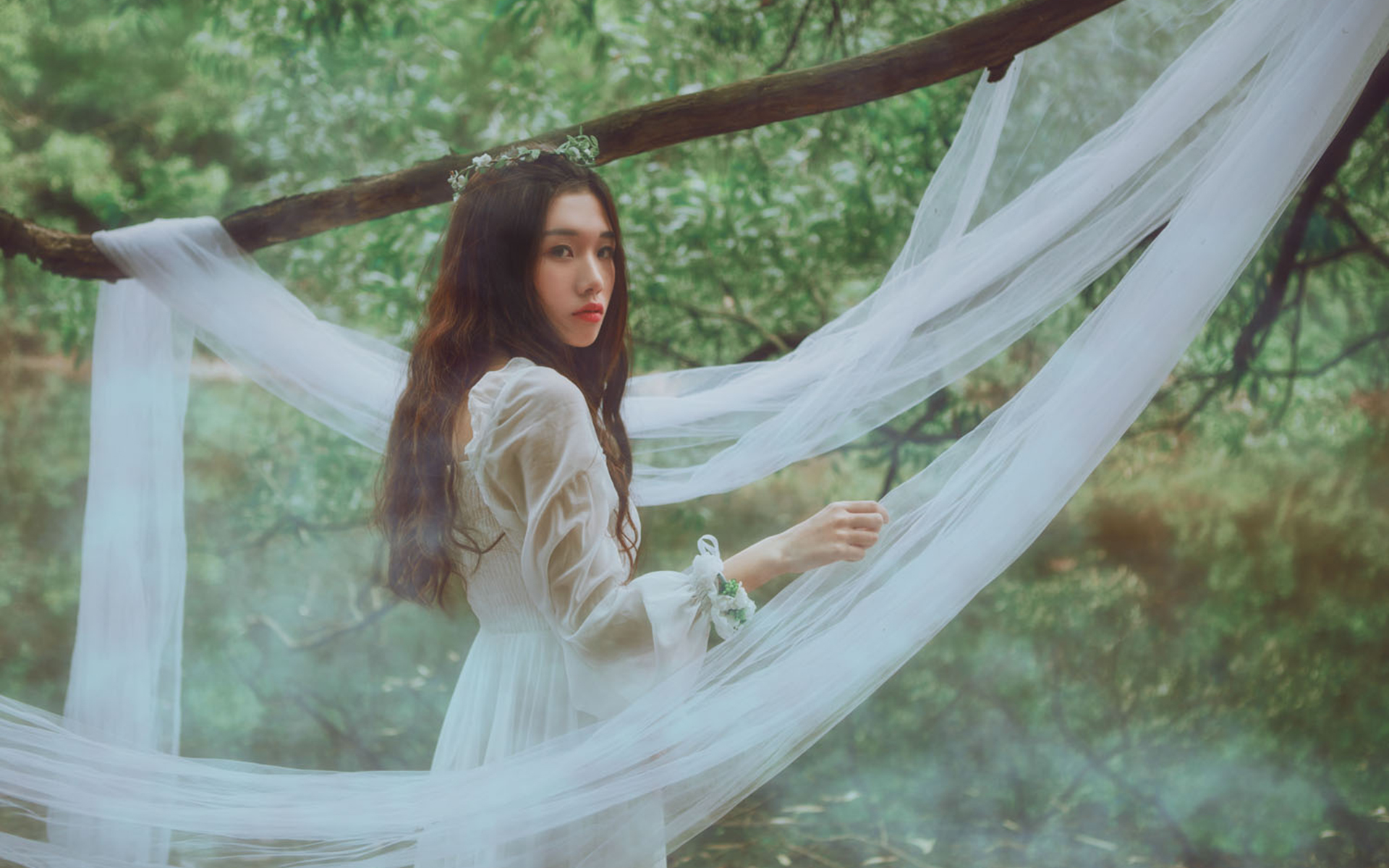 ɭϵ������Ů�����֣��ĸ���С����Ů������