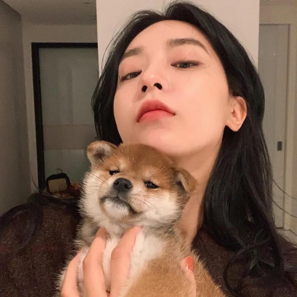 ����߼���Ů���ǳƼ��Ψ��Ӣ�ĺ���-�ɰ���