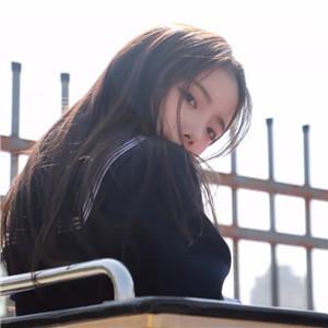 ����Ψ����Ů�����������ۺ�����