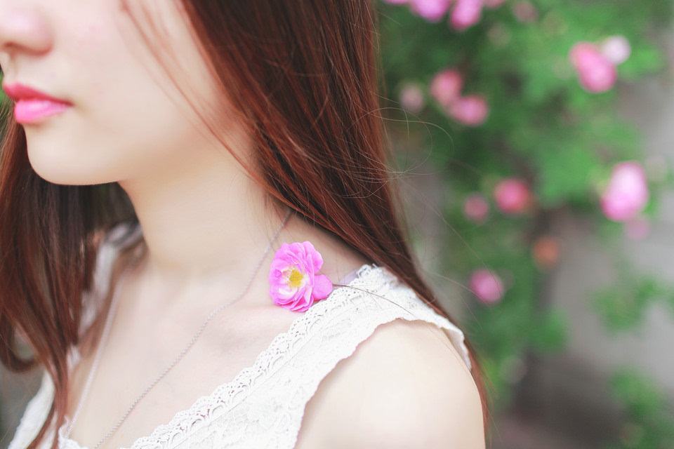 ����Ψ��У԰Ů�����ִ�ȫ���ഺ��һ�׾�У��