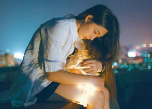 �����ֺ������ʵ�Ů���ĸ���΢������