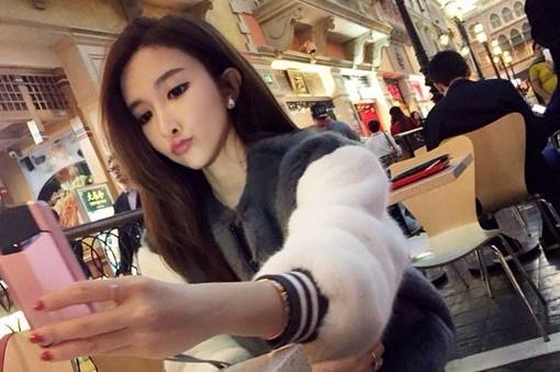 ���ְ�����Ů����������һ��İ�������