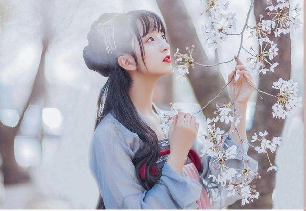 ����������ʫ��Ů���ǳƨt�Ĳл��a����ָ��