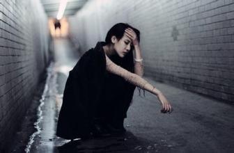 ����90��Ů���˸��������򵥺����Գ���