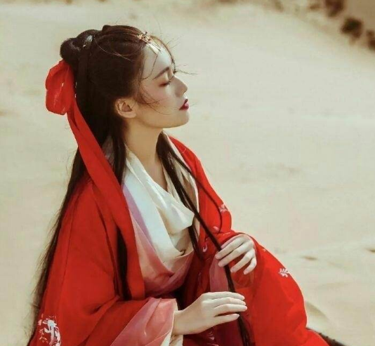 ���չŷ���������ʱ��˪Ⱦ��������ǧ��˿