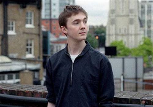 犀利超拽个性网名,你若是火我愿葬身火海