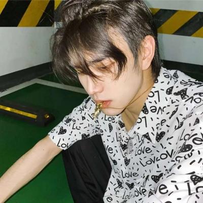 ���קק����������������Ů����-�ɰ���