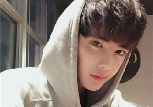 帅气又高冷的男生个性网名带符号 ♀亽芣瘋誑枉騷哖♀