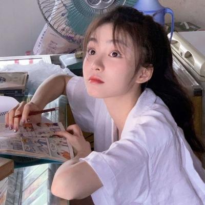 ��Ȥ����Ƥһ��Ů������Ϸ���ֺܺ���-�ɰ���