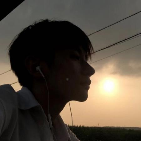 瞬间沉沦的悲伤网名男生沧桑的回忆-可爱点