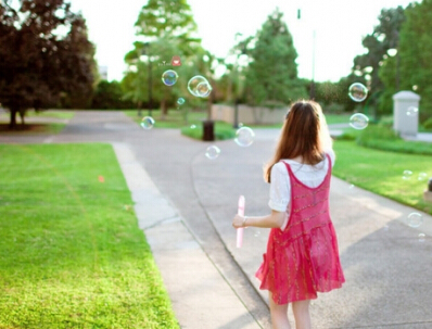 阳光开朗的网名大全:死后请帮我在坟前弄个wifi