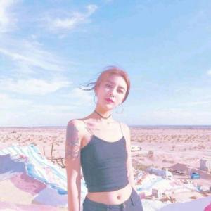 ��̵�һ���ֵ�����Ů�������ֹ¶�-�ɰ���