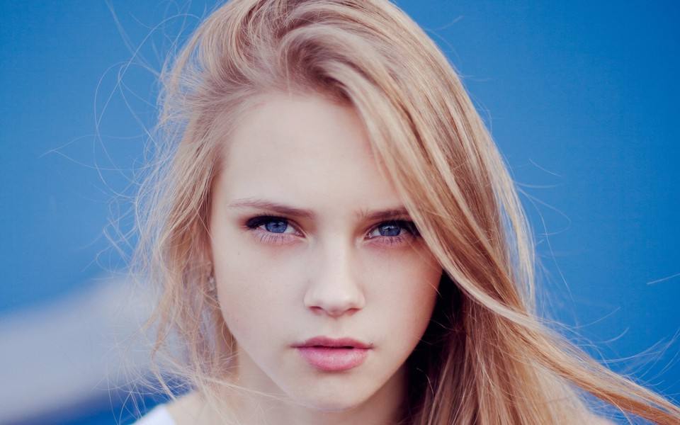 霸气欧美范女生网名,半颗心Brokens