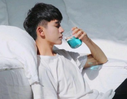 大气、低调简单的男生网名有什么?