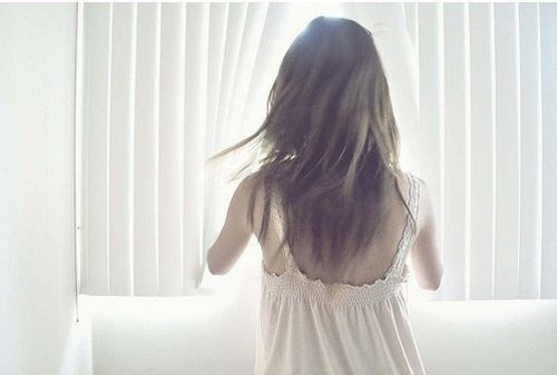 唯美幸福女生七个字的网名,向阳花.永不低头