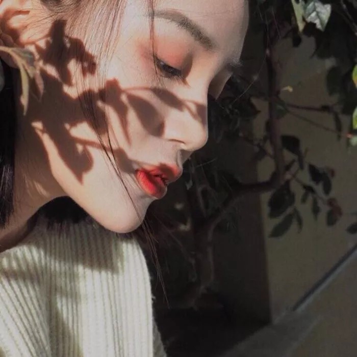 ����Ů��Ư���к��������ֶ��ؾ���