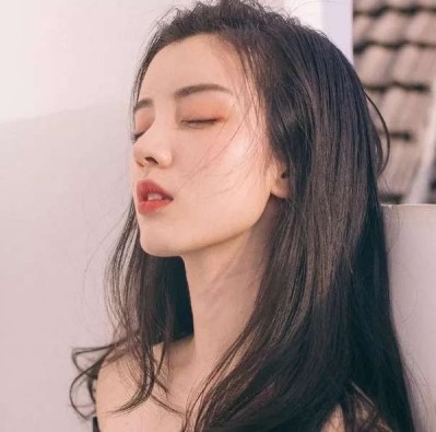 ר������Ů���İ���������ѡ