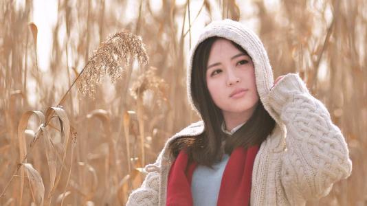 �����־ͻ�����˺�Ư����Ů������