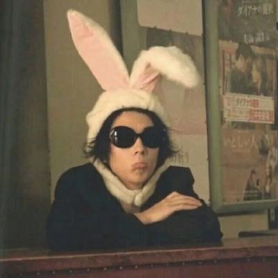 欢乐搞笑微信名因不够沙雕而自卑-可爱点