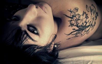 ��������Ů�������������ֿ���ǳ�