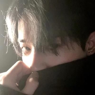 超拽的四字网名霸气冷酷何必打扰-可爱点