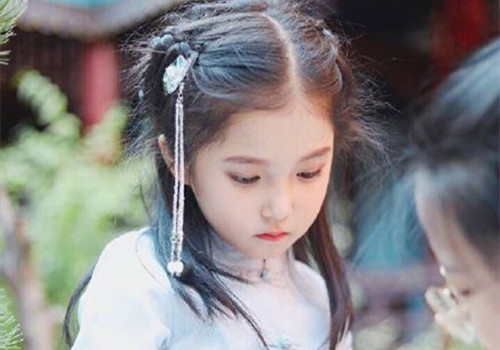 凄美优雅古风网名--道路且长,人生苦短