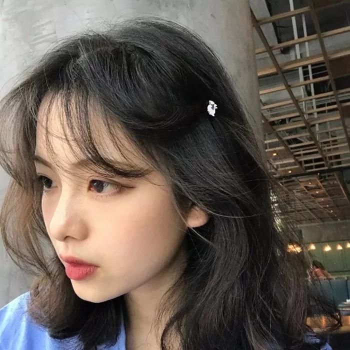 ����ʫ��Ψ�����������ǳ�Ů����һ���껪