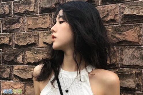 高冷霸气有点狠的个性昵称 你的葬礼我会盛装出席@