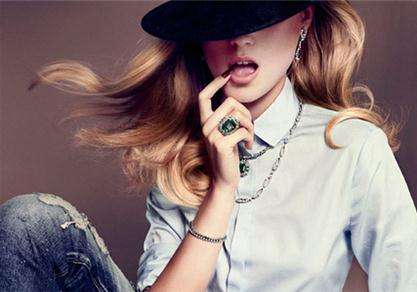 霸气高傲的女生网名,我没抽风,是风在抽我