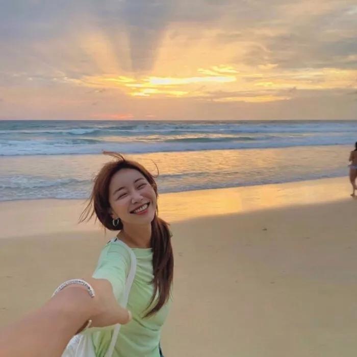 ���������Ů�����ǳƴ�ȫ���ۿ��˶��Ķ�