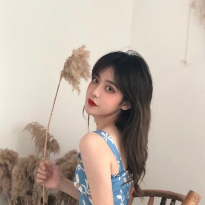 ����Ů��΢���������ŵĳ����ҵ͵�-�ɰ���