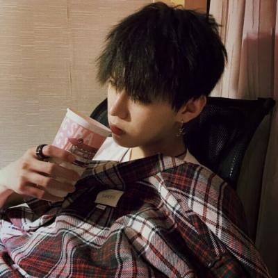 猖狂霸气网名男无限嚣张-可爱点