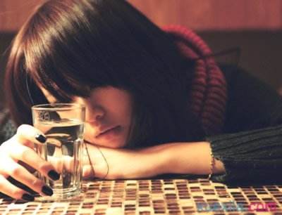 一个人伤心又孤独的伤感网名,没人心疼自己疼