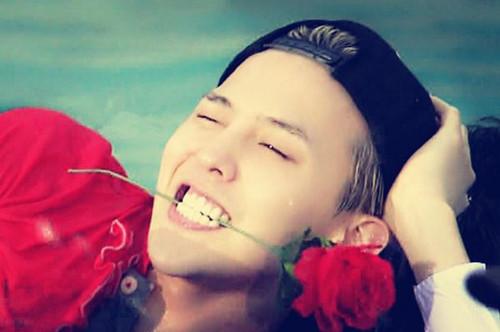 �ȽϿ�����֣���ק��������������