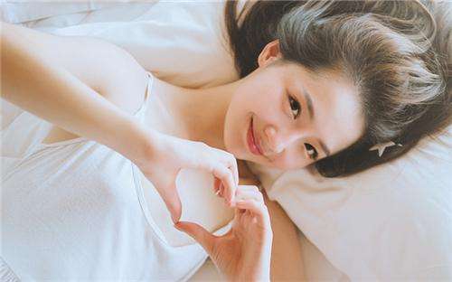 �������и��Ե�Ů�������������վ��ᰭ��