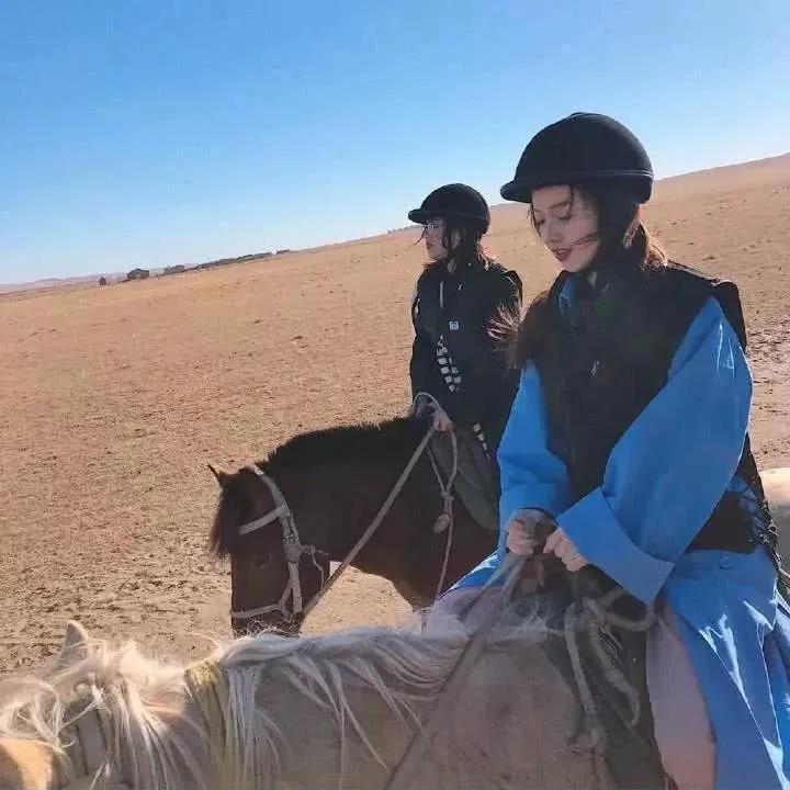 Ů�����˸е�΢���ǳƱ�֯һ��˼��-�ɰ���